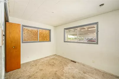 11736 Orchard Ave, Mapleton, OR 97453 - Photo 20