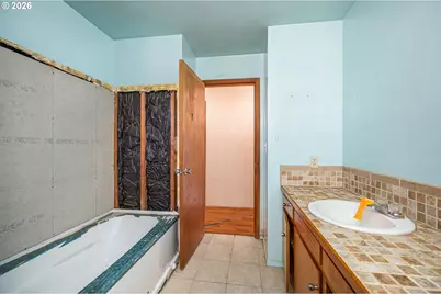 11736 Orchard Ave, Mapleton, OR 97453 - Photo 24