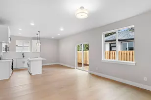 6341 SE 85th Ave, Portland, OR 97266 - Photo 8