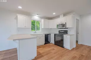 642 E Pioneer Loop, La Center, WA 98629 - Photo 16