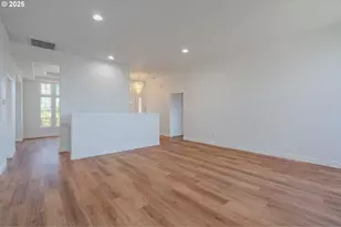 642 E Pioneer Loop, La Center, WA 98629 - Photo 10