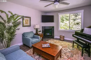 1975 Forest Dr, Seaside, OR 97138 - Photo 12