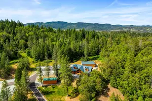 225 SE Eagle Ridge Dr, Canyonville, OR 97417 - Photo 2