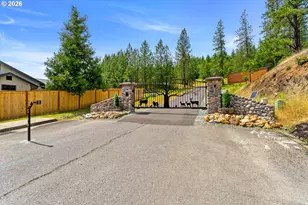 225 SE Eagle Ridge Dr, Canyonville, OR 97417 - Photo 8