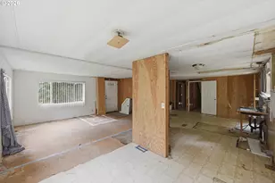 95007 N Way Ln, North Bend, OR 97459 - Photo 10
