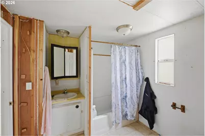 95007 North Way Ln, North Bend, OR 97459 - Photo 16