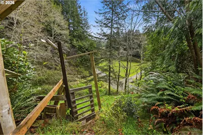 95007 North Way Ln, North Bend, OR 97459 - Photo 32