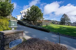 90955 Southview Ln, Florence, OR 97439 - Photo 6