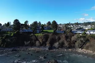 438 Buena Vista Loop, Brookings, OR 97415 - Photo 4