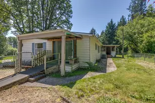 215 E Scott Ave, Woodland, WA 98674 - Photo 28