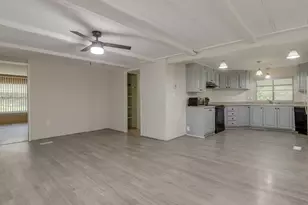 215 E Scott Ave, Woodland, WA 98674 - Photo 6