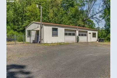 215 E Scott Ave, Woodland, WA 98674 - Photo 32