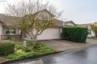 323 NE Fircrest Pl, McMinnville, OR 97128 - Photo 4