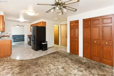 5989 G St, Springfield, OR 97478 - Photo 8