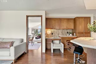2204 NE 158th Ave, Portland, OR 97230 - Photo 18