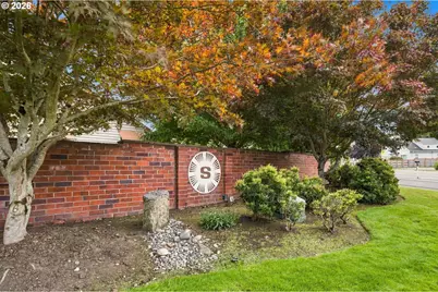 2204 NE 158th Ave, Portland, OR 97230 - Photo 32