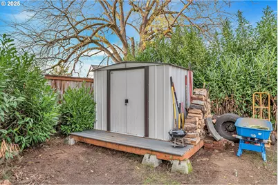 122 N Cole Ave, Molalla, OR 97038 - Photo 24