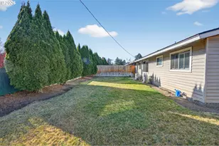 2412 SW Wickiup Ave, Redmond, OR 97756 - Photo 28