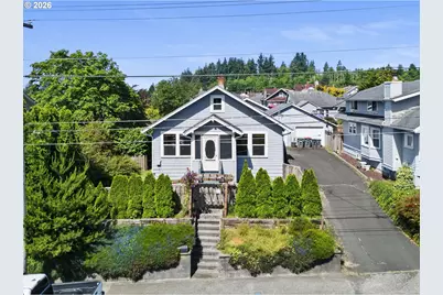 1477 7th St, Astoria, OR 97103 - Photo 1