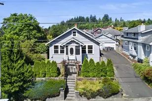 1477 7th St, Astoria, OR 97103 - Photo 1