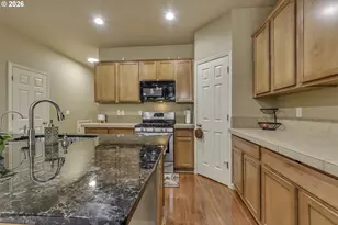 3137 NE 14th Pl, Hillsboro, OR 97124 - Photo 6