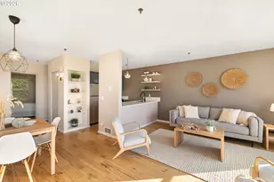 315 NW Uptown Terrace, Portland, OR 97210 - Photo 10