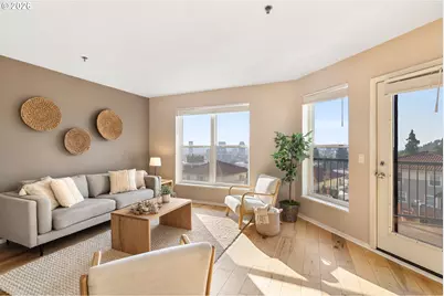 315 NW Uptown Ter #2A, Portland, OR 97210 - Photo 6