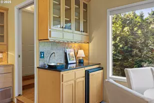 262 NW Royal Blvd, Portland, OR 97210 - Photo 12