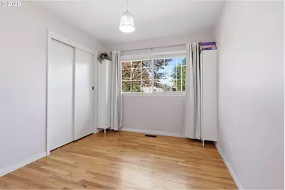 12040 NE Morris St, Portland, OR 97220 - Photo 16