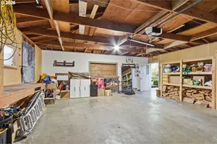 12040 NE Morris St, Portland, OR 97220 - Photo 24