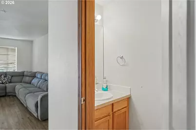 905 Charter Pl, Salem, OR 97301 - Photo 10