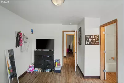 905 Charter Pl, Salem, OR 97301 - Photo 16