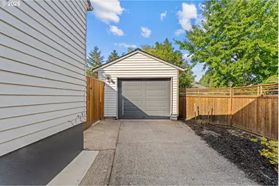 4405 SE Taggart St, Portland, OR 97206 - Photo 26