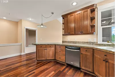 10211 SE Bristol Ln, Happy Valley, OR 97086 - Photo 6