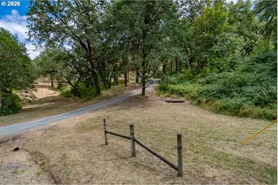 8824 Green Valley Rd, Oakland, OR 97462 - Photo 36