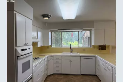 3110 SE Concord Rd, Milwaukie, OR 97267 - Photo 8