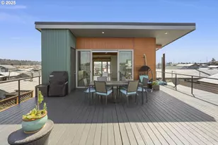 2901 NE Marine Dr, Portland, OR 97211 - Photo 32