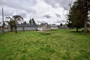 1123 SE 162nd Ave, Portland, OR 97233 - Photo 16