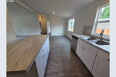 1017 C St, Vader, WA 98593 - Photo 4
