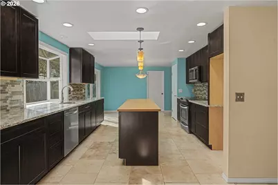 8060 SW Landau St, Portland, OR 97223 - Photo 8