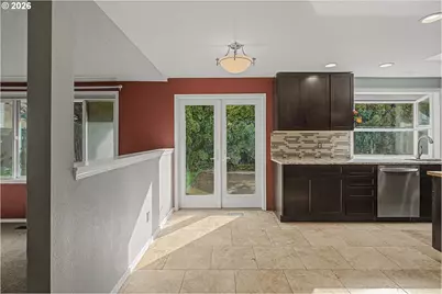 8060 SW Landau St, Portland, OR 97223 - Photo 6