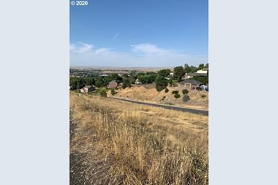 732 N Main St, Pendleton, OR 97801 - Photo 1