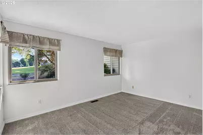 15640 SW Greenleaf Ct, Portland, OR 97224 - Photo 18