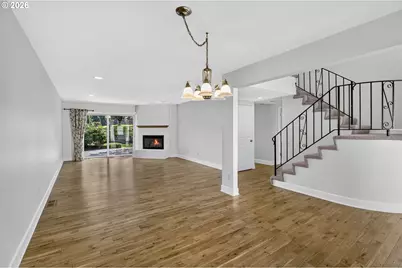 15640 SW Greenleaf Ct, Portland, OR 97224 - Photo 8