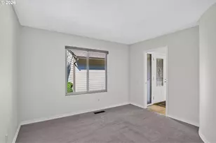 15640 SW Greenleaf Ct, Portland, OR 97224 - Photo 12