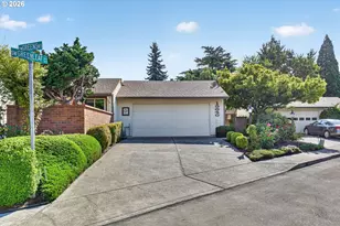 15640 SW Greenleaf Ct, Portland, OR 97224 - Photo 4