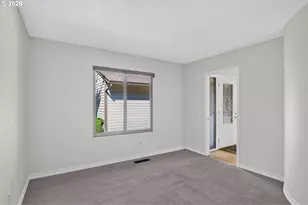 15640 SW Greenleaf Ct, Portland, OR 97224 - Photo 12