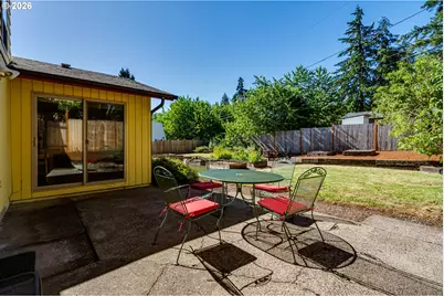 450 W 28th Ave, Eugene, OR 97405 - Photo 38