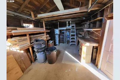 692 N Elliott St, Coquille, OR 97423 - Photo 32