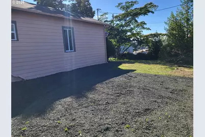 692 N Elliott St, Coquille, OR 97423 - Photo 28